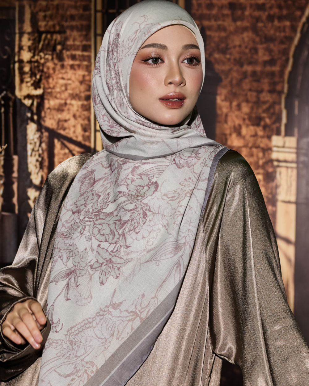 Serene in Frosty Silver - Image 2